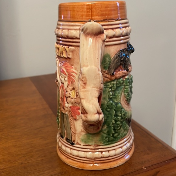 Vintage GREAT SMOKY MOUNTAINS Beer Stein with Bear & Native American - Picture 2 of 14